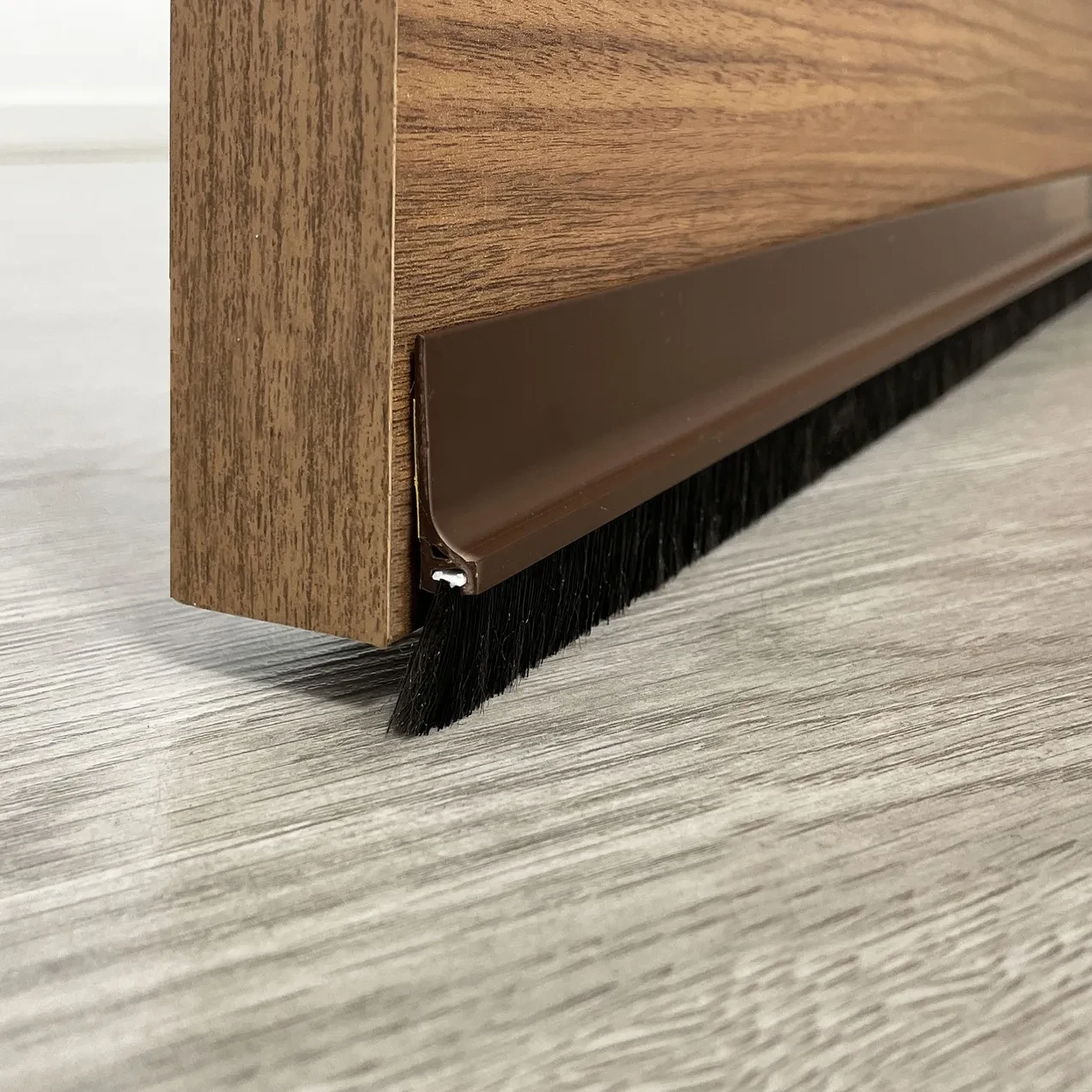 Imagen de BR BURLETE PVC FLECOS MARRON 1MT BR BURLETE PVC FLECOS MARRON 1MT