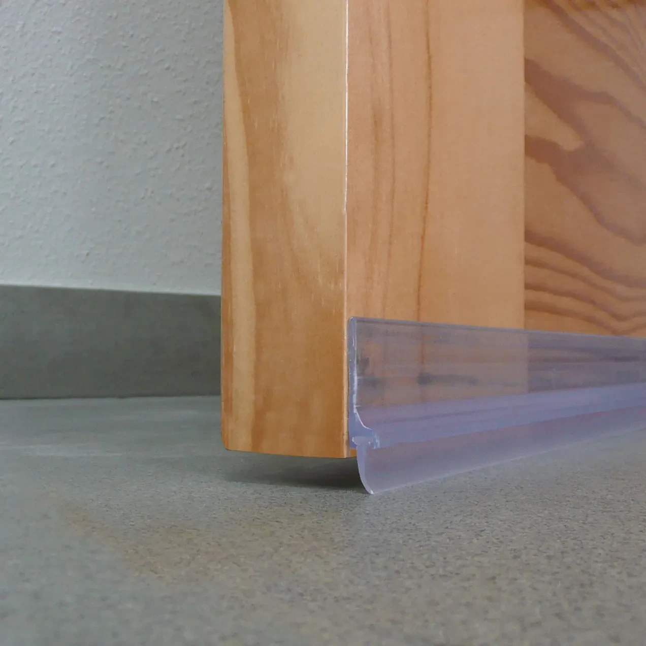 Imagen de BR BURLETE PVC LABIO TRANSPARENTE 1MTR BR BURLETE PVC LABIO TRANSPARENTE 1MTR